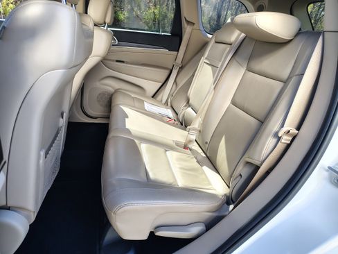 Certified 2020 Jeep Grand Cherokee Limited w/ Premium Lighting Group image 23