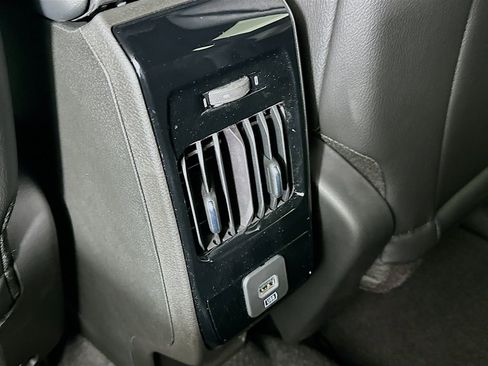 New 2026 Jeep Compass Limited image 31