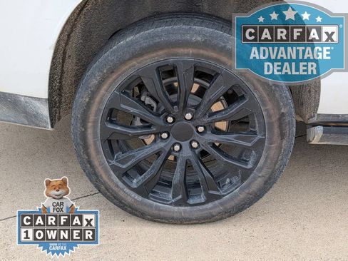Used 2023 GMC Yukon XL Denali AWD/4WD image 4
