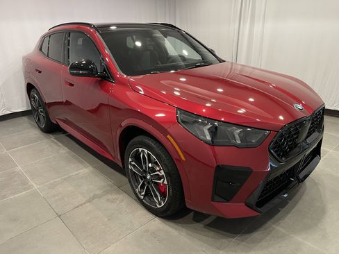 New 2026 BMW X2 xDrive28i w/ Technology Package AWD/4WD image 3