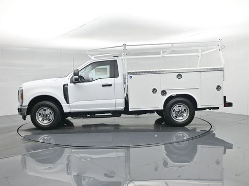 New 2026 Ford F350 XL w/ XL Chrome Package image 6