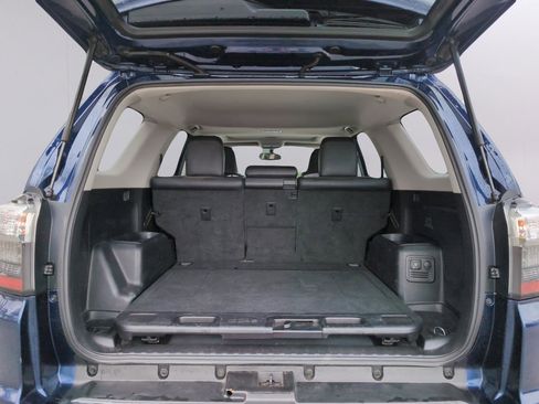 Used 2016 Toyota 4Runner Limited image 9