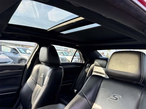 Used 2023 Chrysler 300 S image 23