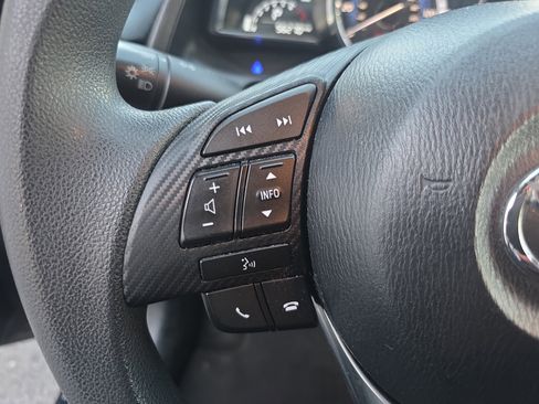 Used 2018 Toyota Yaris iA image 18