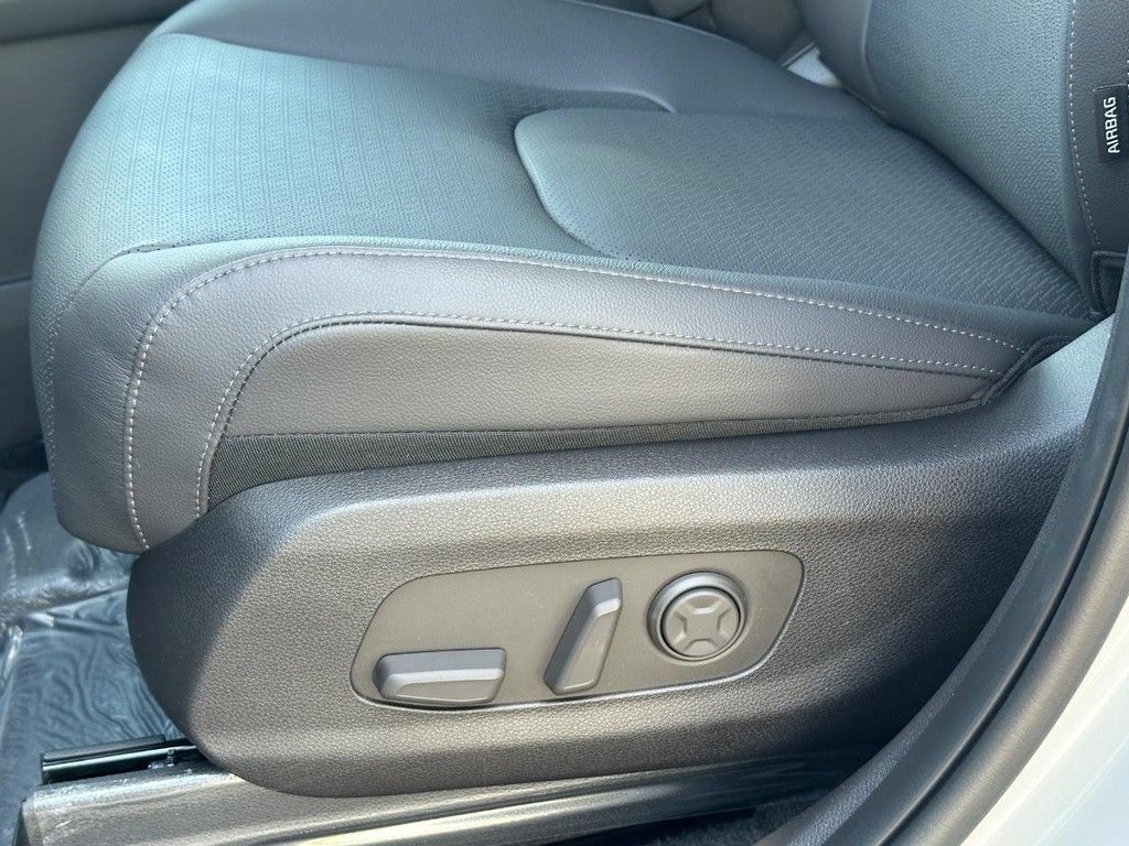 New 2026 Kia Carnival SX Prestige FWD image 27