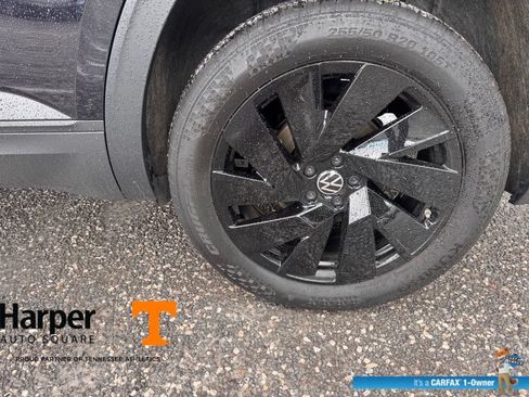 Used 2025 Volkswagen Atlas Cross Sport SE w/ Panoramic Sunroof Package AWD/4WD image 20