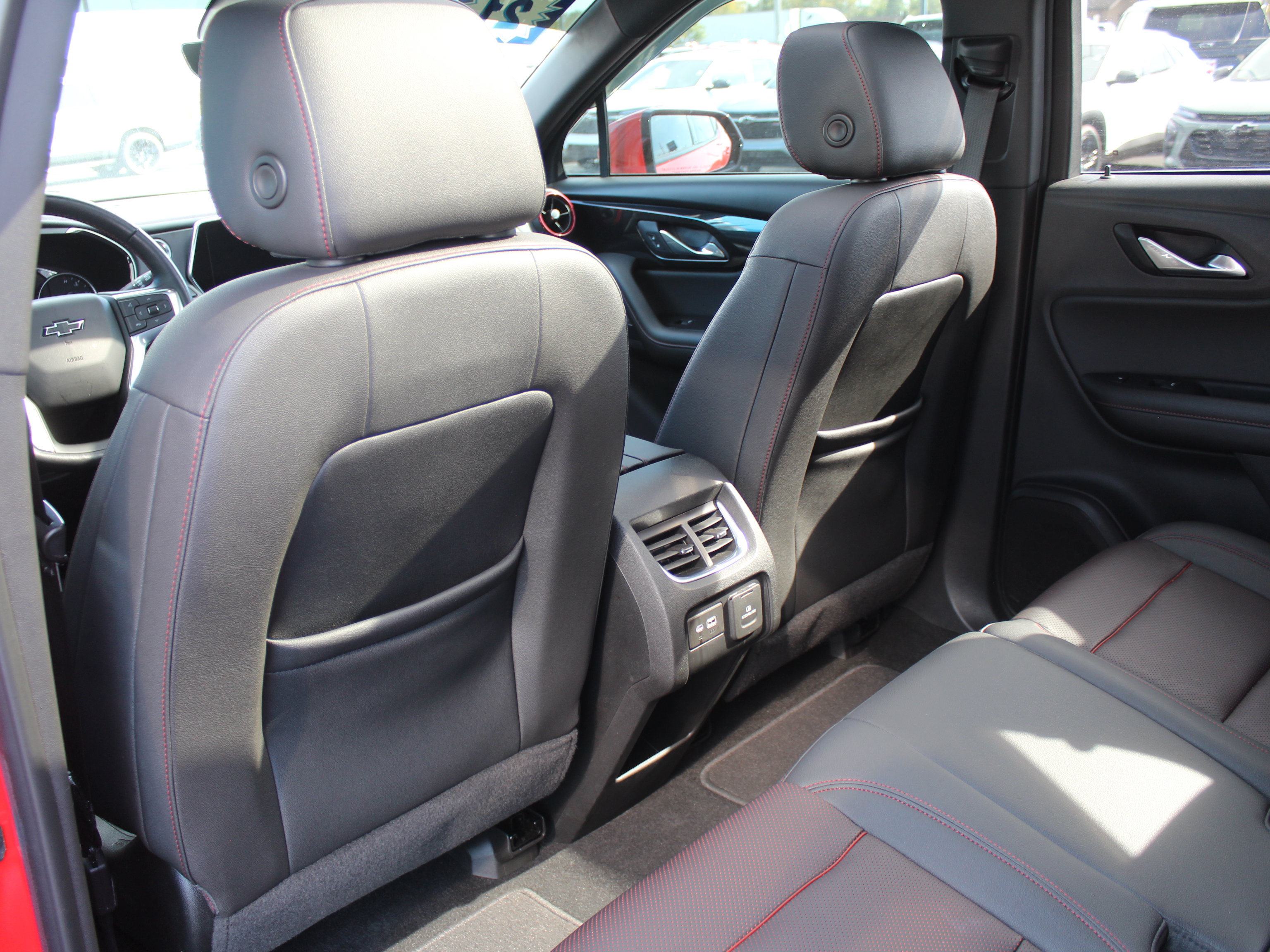 Used 2021 Chevrolet Blazer RS w/ Enhanced Convenience Package FWD image 22