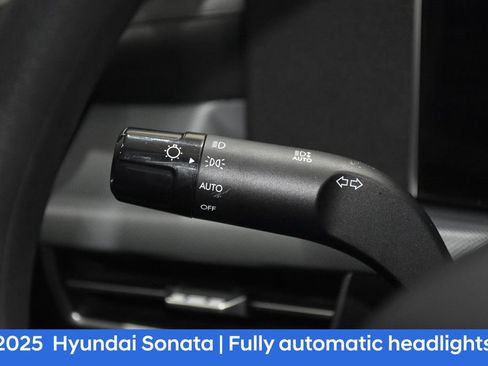 Certified 2025 Hyundai Sonata SE image 10