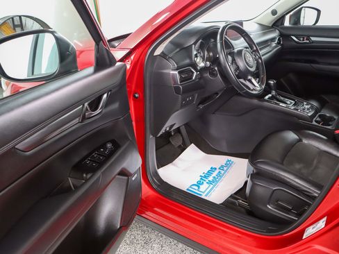 Used 2019 MAZDA CX-5 Touring image 3