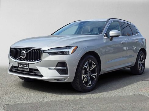 Used 2022 Volvo XC60 B5 Momentum w/ Advanced Package AWD/4WD image 7