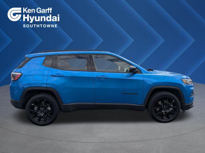 Used 2025 Jeep Compass Latitude w/ Convenience Group