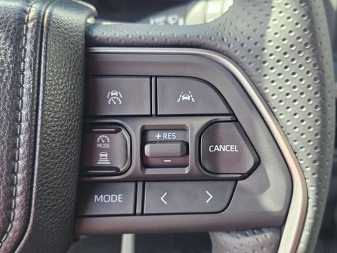 New 2026 Toyota 4Runner SR5 AWD/4WD image 30