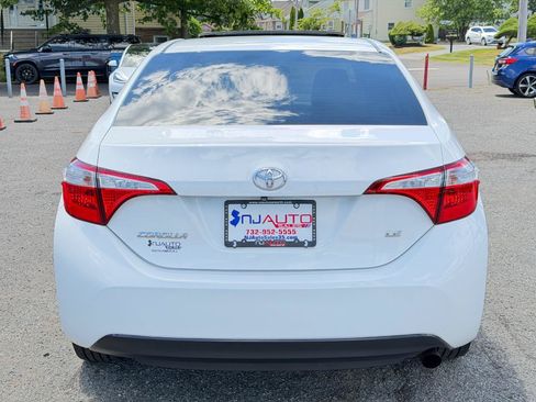 Used 2015 Toyota Corolla LE FWD image 5