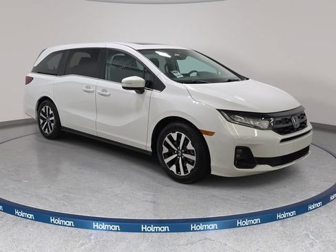 Used 2025 Honda Odyssey EX-L image 4