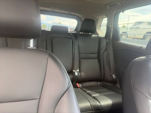 Used 2023 Nissan Rogue SV w/ SV Premium Package FWD image 28