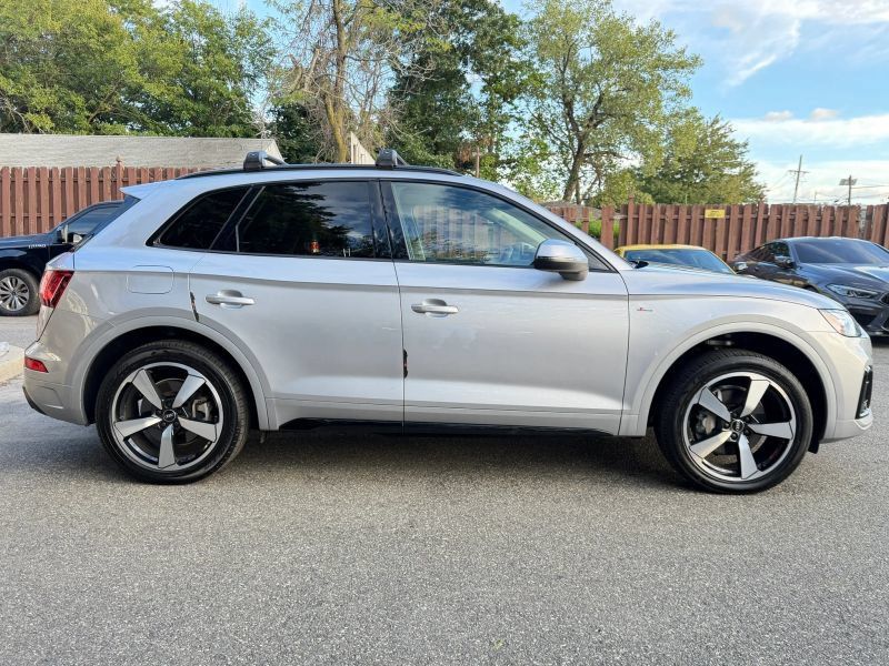Used 2022 Audi Q5 2.0T Premium Plus w/ Premium Plus Package AWD/4WD image 5