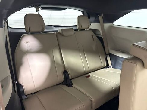 Used 2022 Toyota Sienna XLE FWD image 13