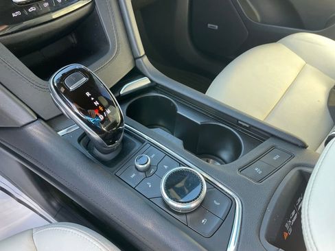 Used 2021 Cadillac XT6 Sport AWD/4WD image 19