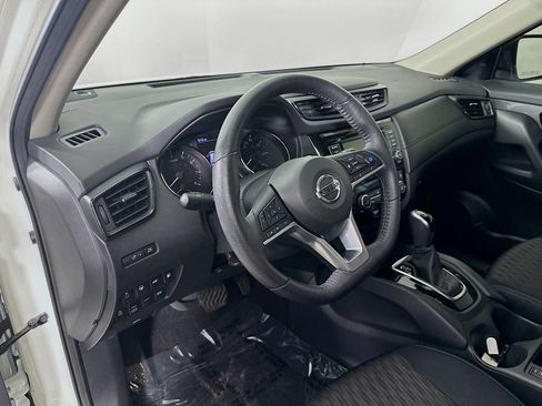 Used 2020 Nissan Rogue SV w/ Premium Package AWD/4WD image 14