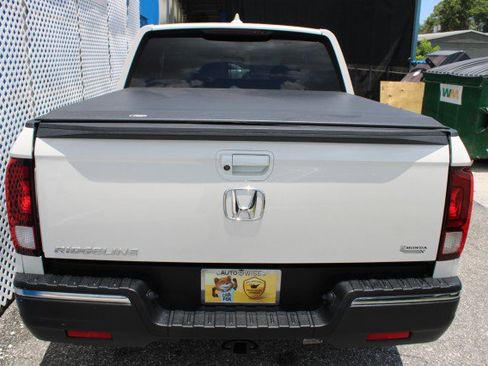 Used 2017 Honda Ridgeline RTL-T image 5