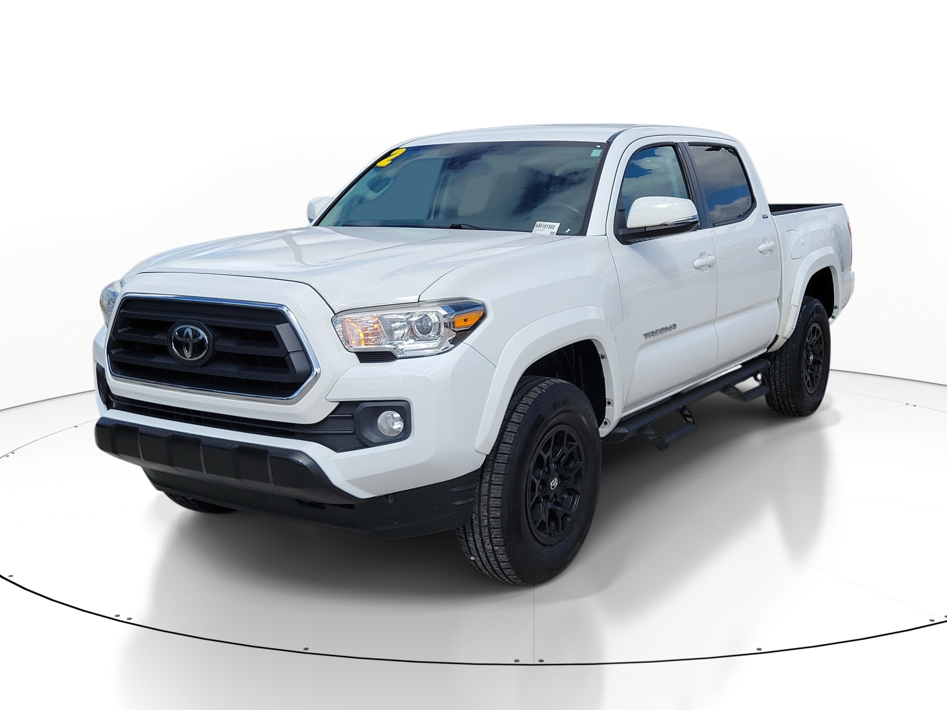 Used 2022 Toyota Tacoma SR5 w/ Technology Package RWD image 3