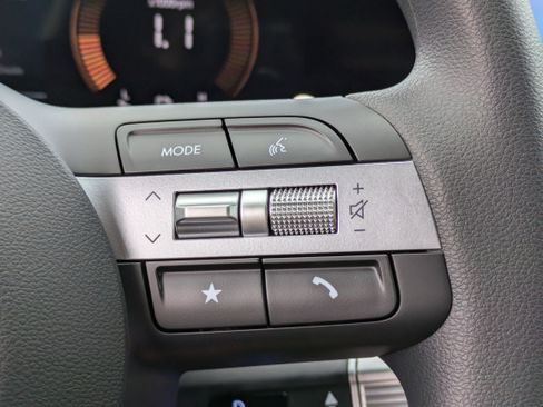 New 2026 Hyundai Tucson Blue SE image 23