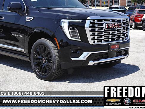 New 2026 GMC Yukon Denali w/ Sun & Power Step Package AWD/4WD image 42