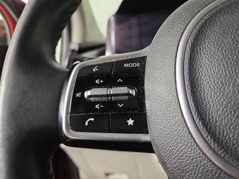 Used 2023 Kia Carnival SX Prestige FWD image 22