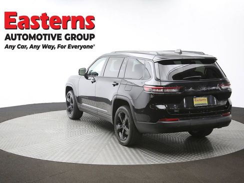 Used 2023 Jeep Grand Cherokee L Laredo image 68