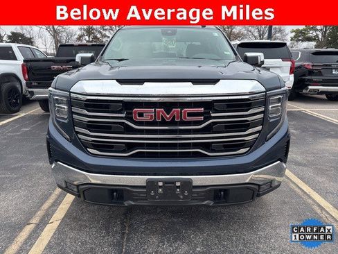 Used 2022 GMC Sierra 1500 SLT w/ SLT Convenience Package image 2