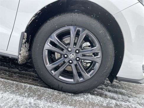 Used 2025 Toyota Sienna XSE image 11