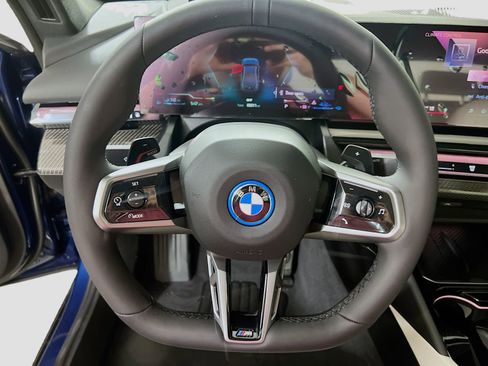 New 2026 BMW 550e xDrive w/ Executive Package image 13