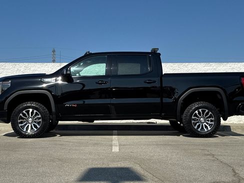 Certified 2023 GMC Sierra 1500 AT4 w/ AT4 Preferred Package AWD/4WD image 7