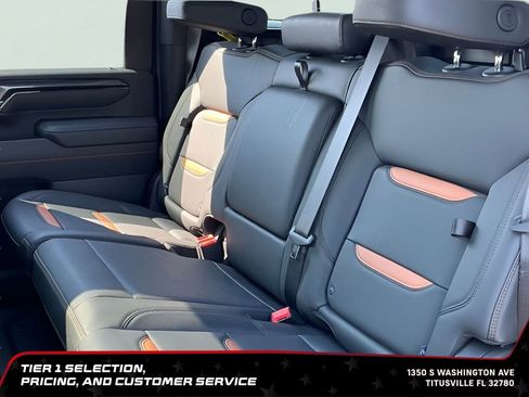 Used 2025 GMC Sierra 2500 AT4 w/ AT4 Premium Plus Package AWD/4WD image 27