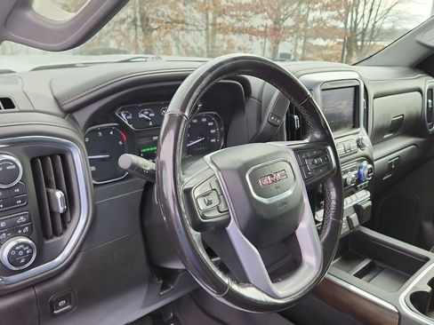Used 2022 GMC Sierra 3500 SLT w/ SLT Convenience Package image 18