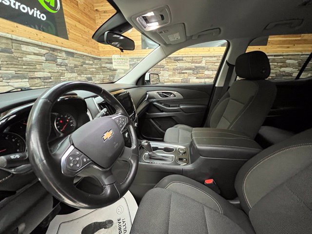 Used 2020 Chevrolet Traverse LT w/ Driver Confidence II Package AWD/4WD image 13