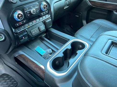 Used 2020 GMC Sierra 2500 SLT w/ SLT Premium Plus Package image 18