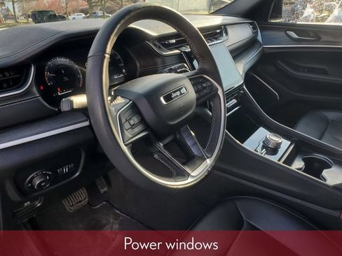 Used 2025 Jeep Grand Cherokee Limited w/ Black Appearance Package AWD/4WD image 22