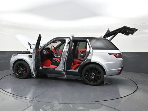 Used 2021 Land Rover Range Rover Sport HST AWD/4WD image 31