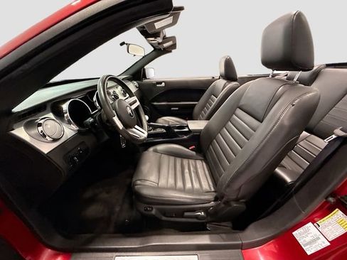 Used 2006 Ford Mustang GT image 16