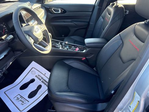 New 2026 Jeep Compass Trailhawk image 9