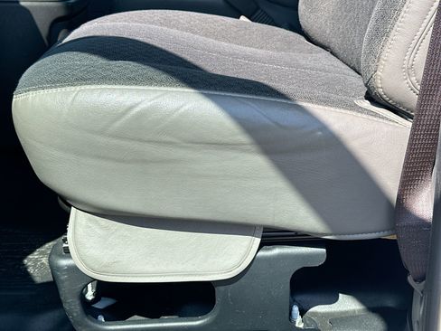 Certified 2024 GMC Savana 2500 w/ Driver Convenience Package image 18