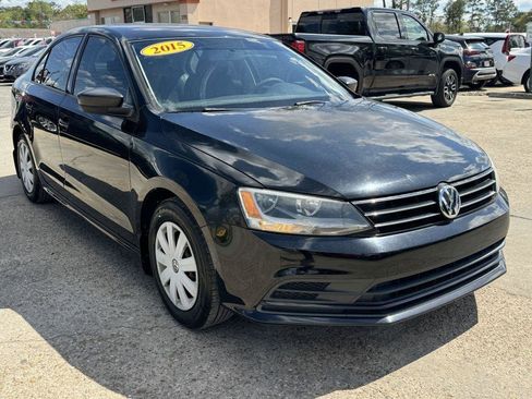 Used 2015 Volkswagen Jetta S image 3