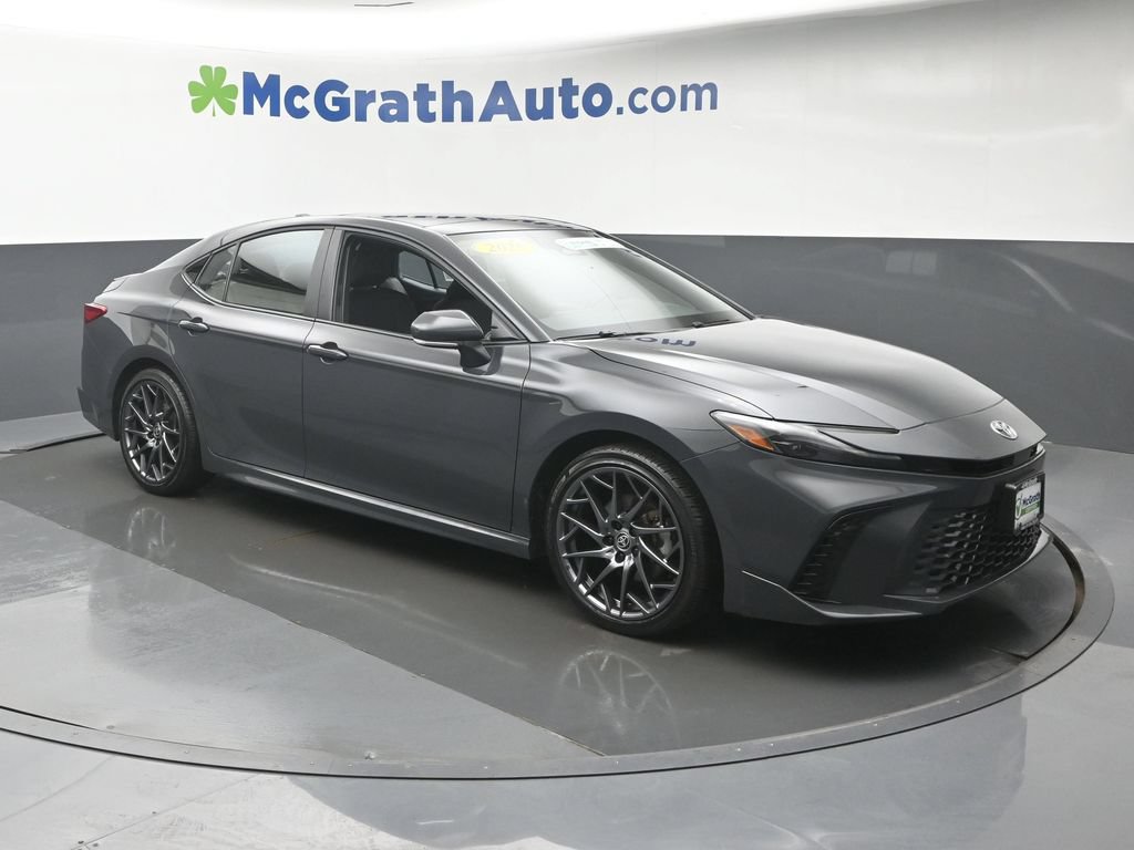 Used 2025 Toyota Camry XSE FWD image 2
