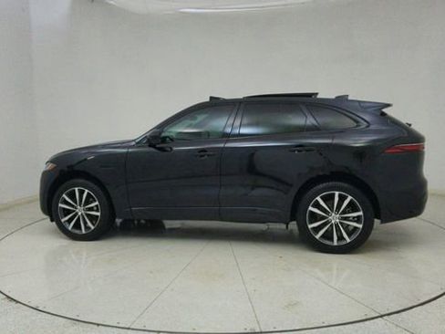Used 2025 Jaguar F-PACE R-Dynamic S image 68