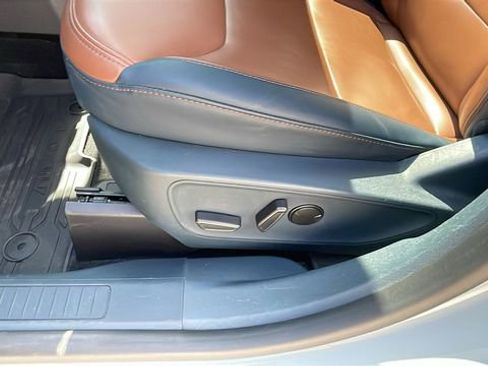 Used 2024 Ford Maverick Lariat FWD image 29