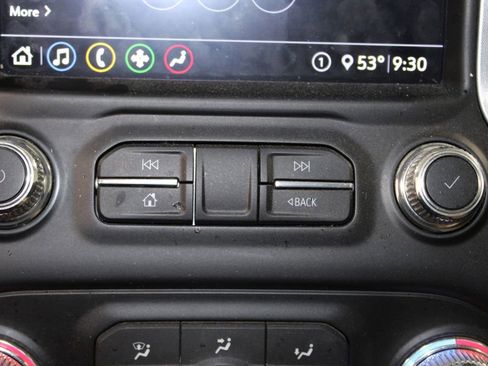 Used 2020 GMC Sierra 1500 SLT w/ SLT Premium Package image 29