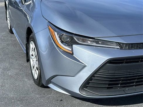 Used 2025 Toyota Corolla LE image 10