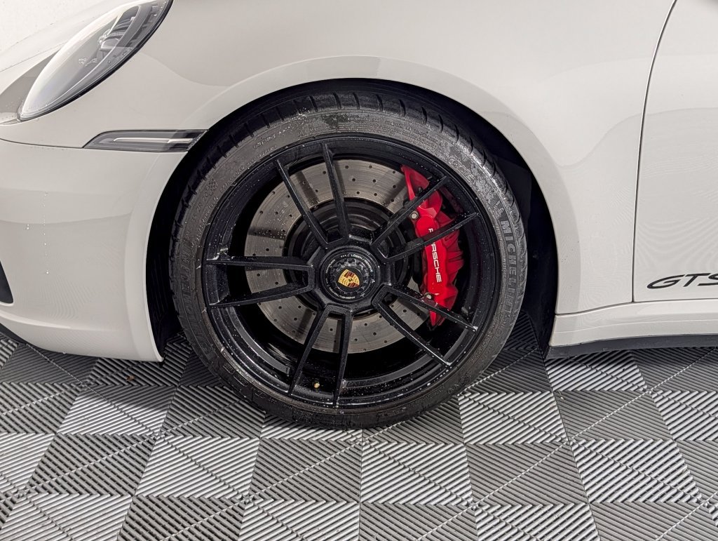 Certified 2022 Porsche 911 Targa 4 GTS AWD/4WD image 11
