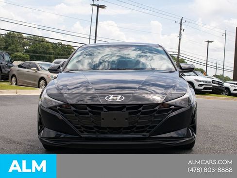 Used 2023 Hyundai Elantra SEL FWD image 3